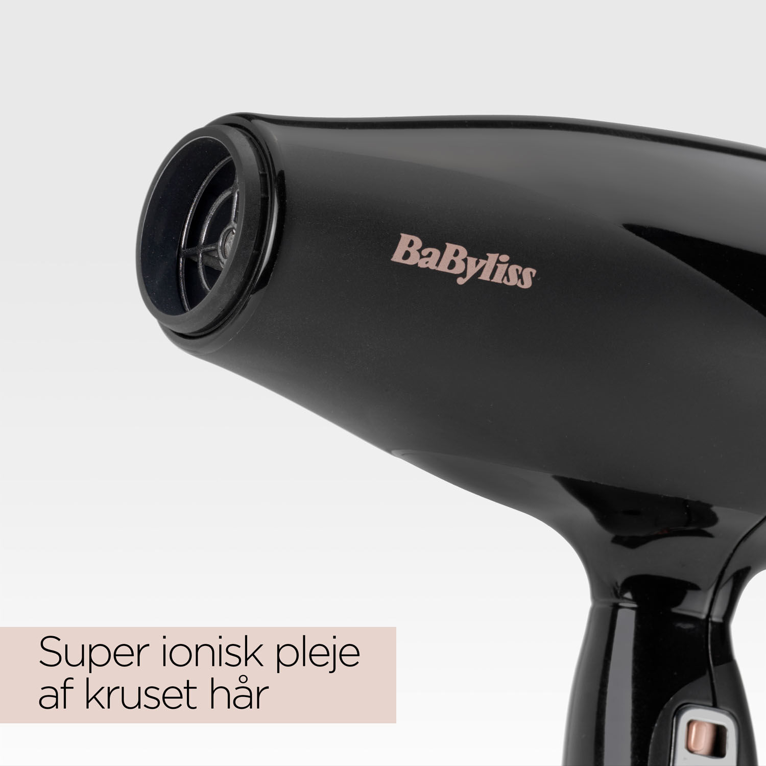 Super ionisk pleje af kruset h&aring;r